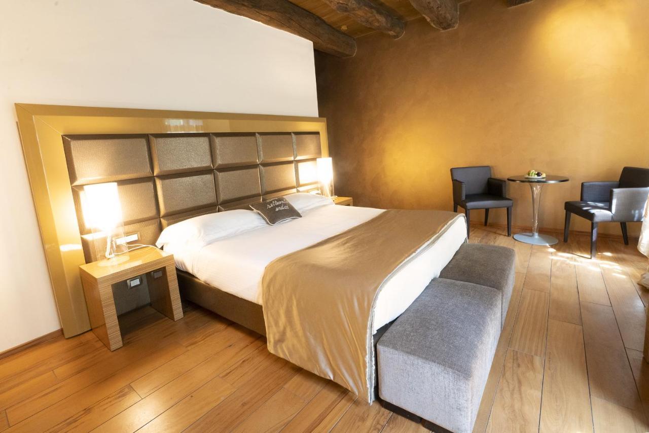 Il Borgo - 1711 Luxury Guest House Arlate Eksteriør bilde