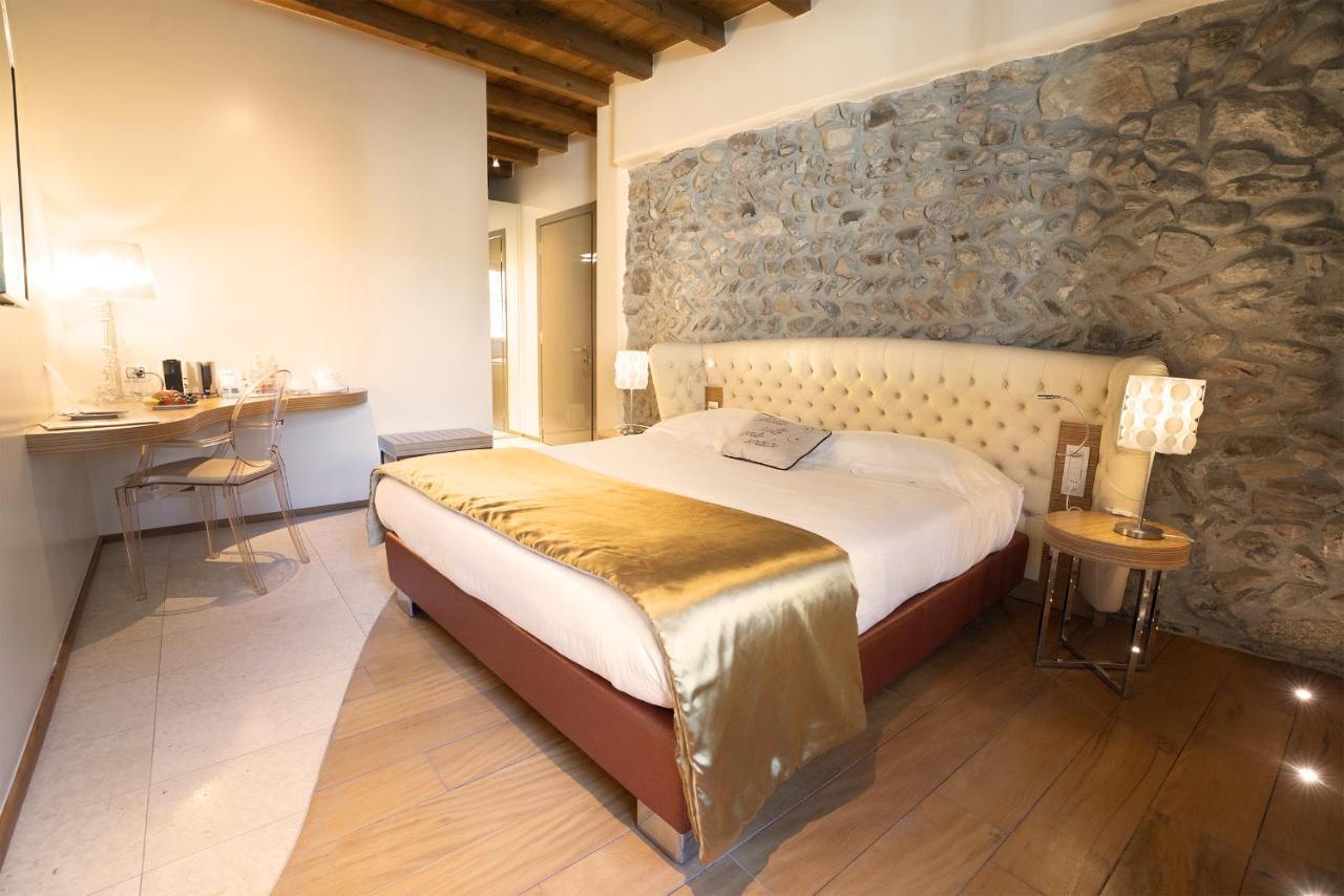 Il Borgo - 1711 Luxury Guest House Arlate Eksteriør bilde