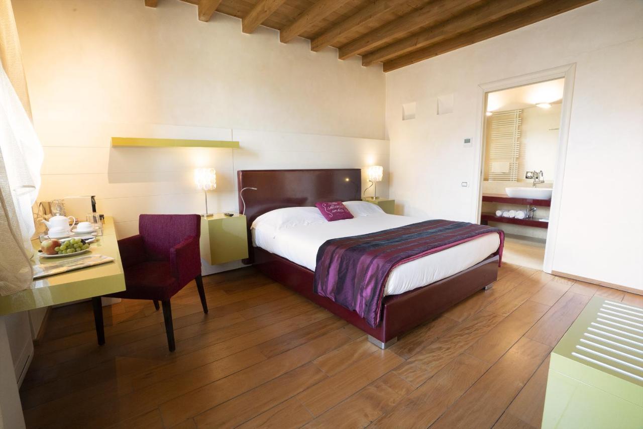 Il Borgo - 1711 Luxury Guest House Arlate Eksteriør bilde