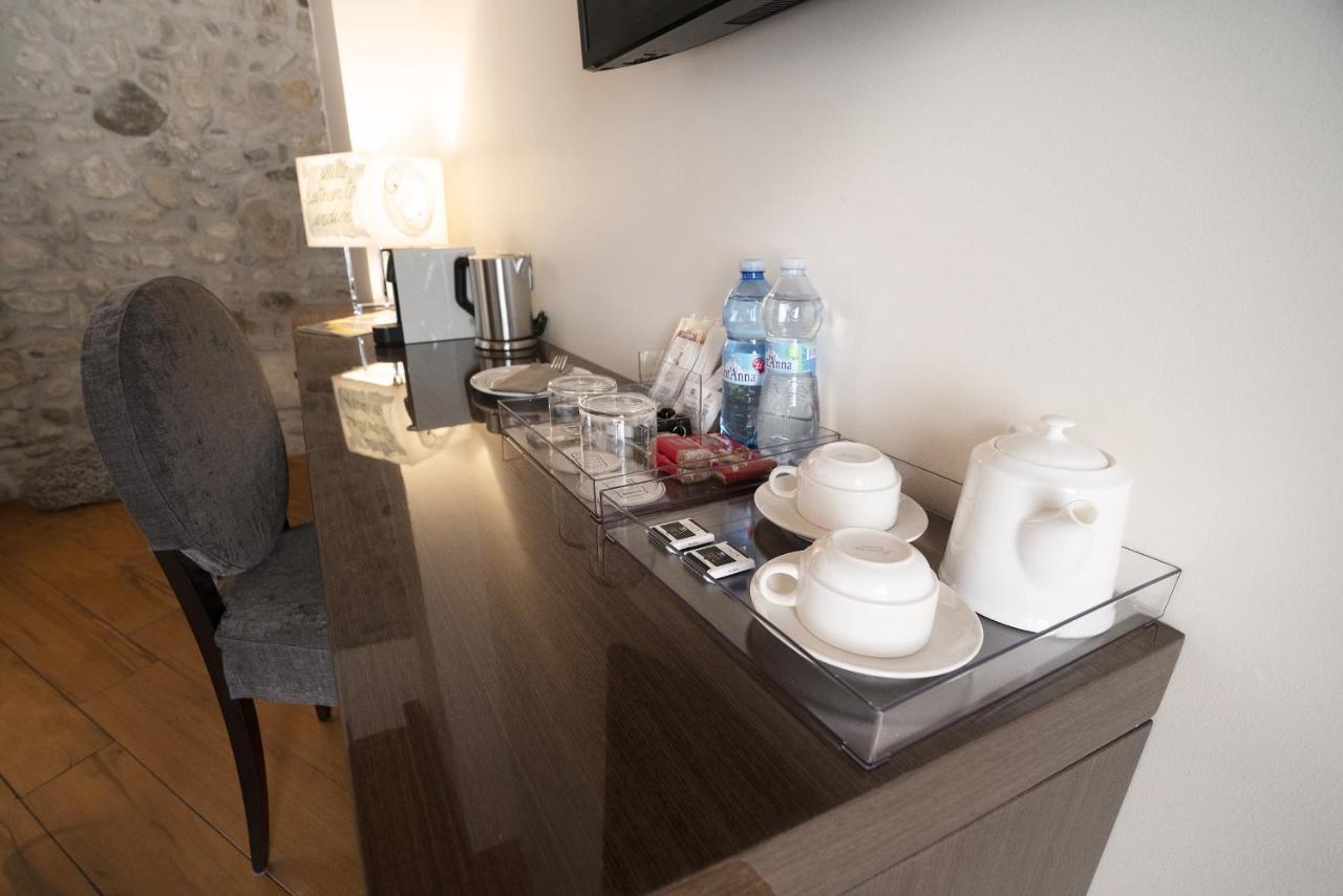 Il Borgo - 1711 Luxury Guest House Arlate Eksteriør bilde